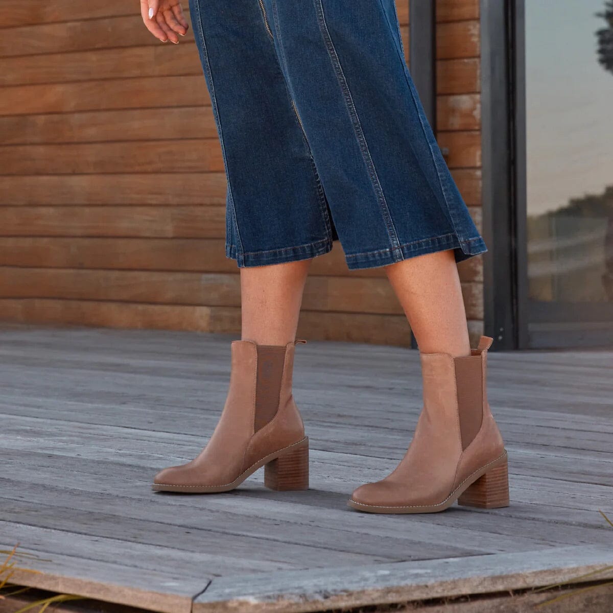 EOS Chai Leather Boots - Latte SHOES