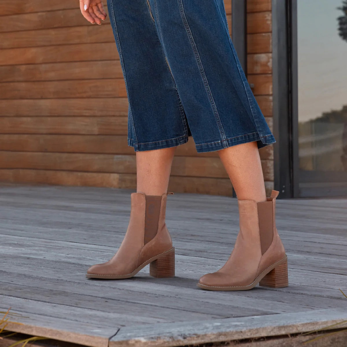 Bird on a Wire EOS Chai Leather Boots - Latte 