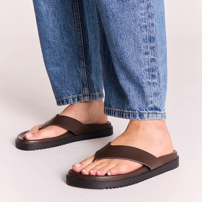 Aila slides - Chocolate