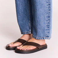 Aila slides - Chocolate