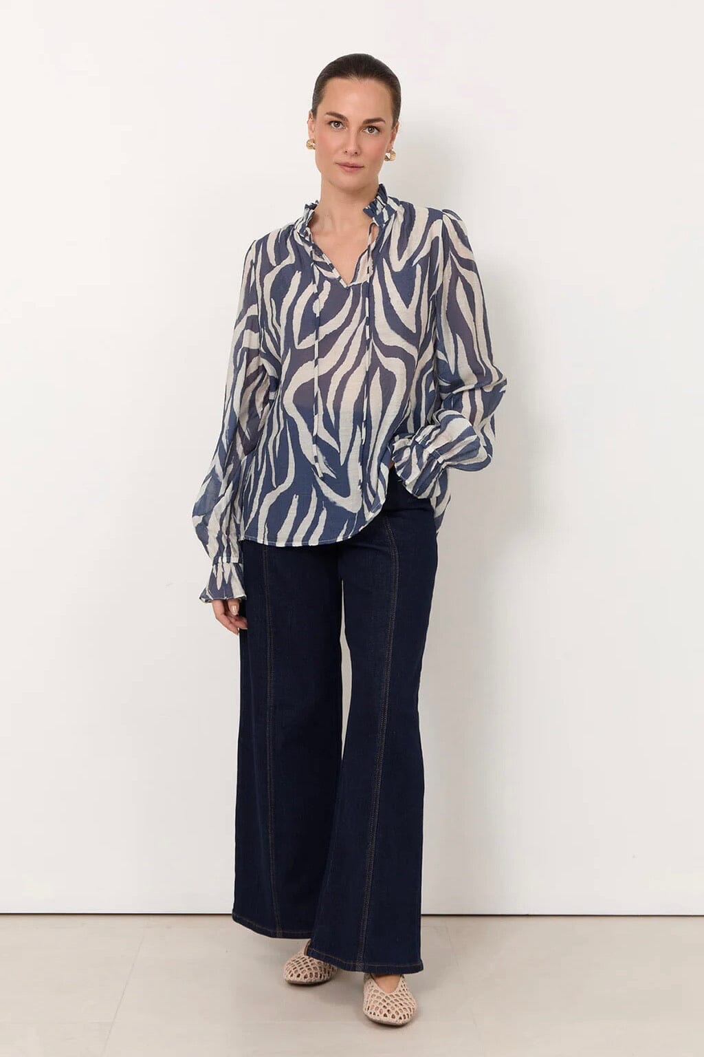 ADORNE Sandra Long Sleeve Top - Blue Print TOPS
