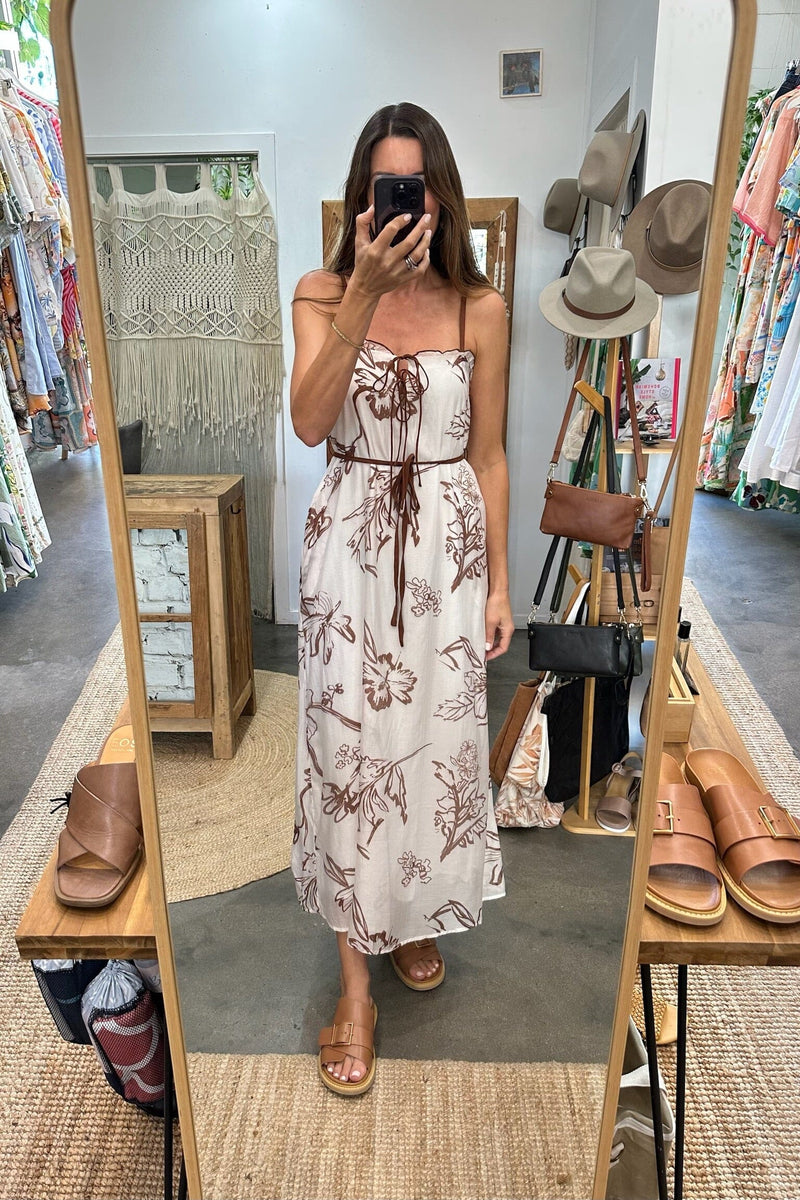 DELILAH Vivienne Midi Dress DRESSES