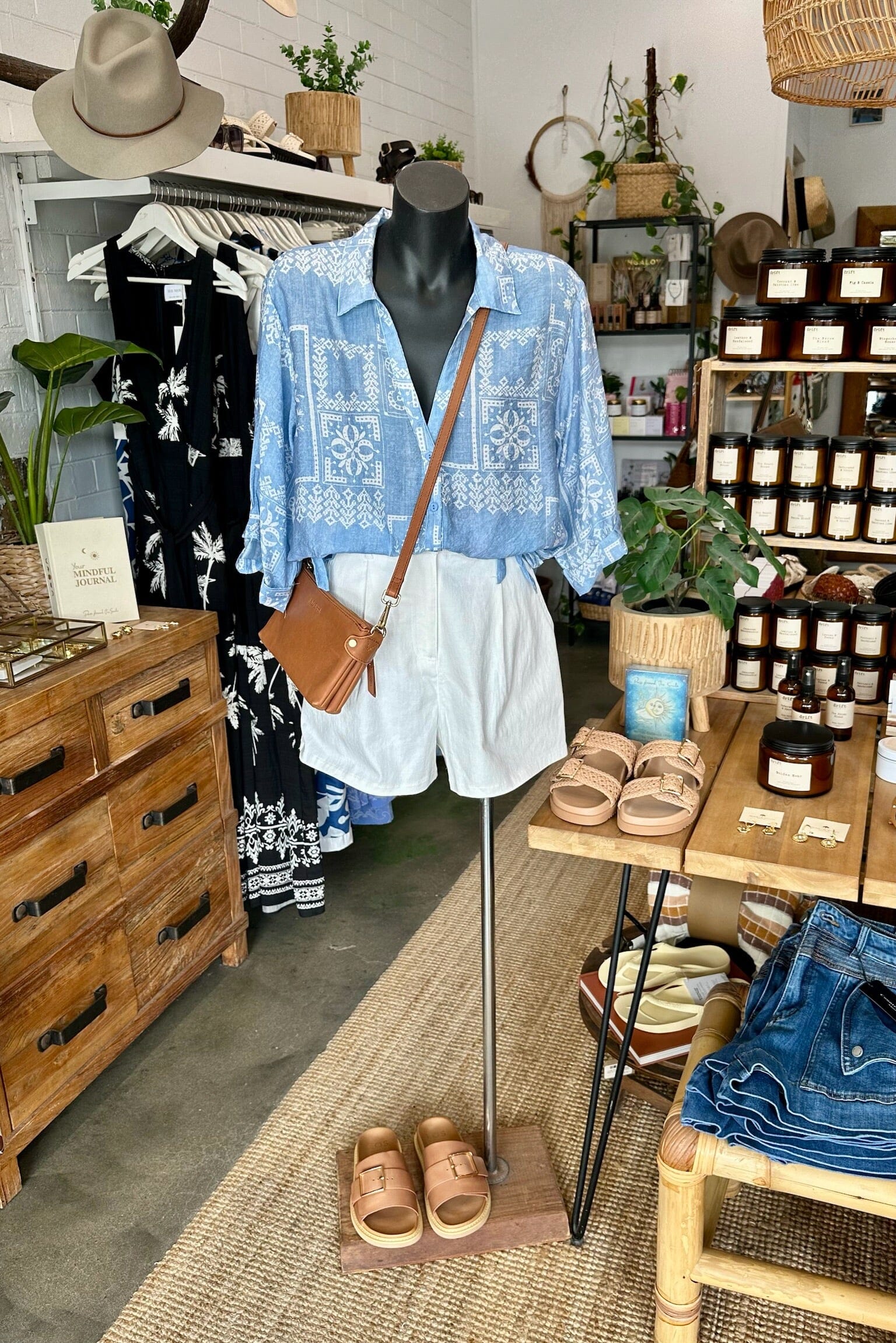 RUNAWAY HEART Cabarita Shirt TOPS