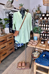 RUNAWAY HEART Finn Shirt TOPS