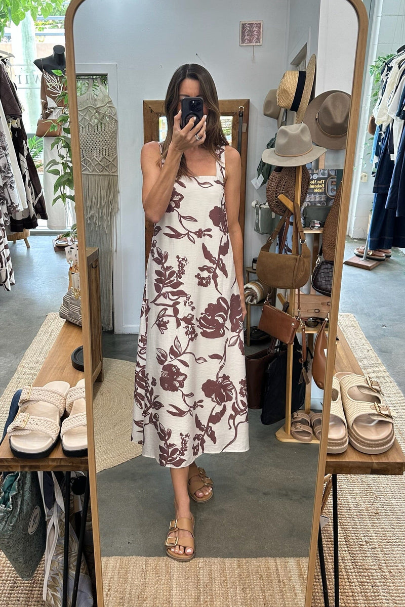 RUNAWAY HEART Nariah Maxi Dress DRESSES