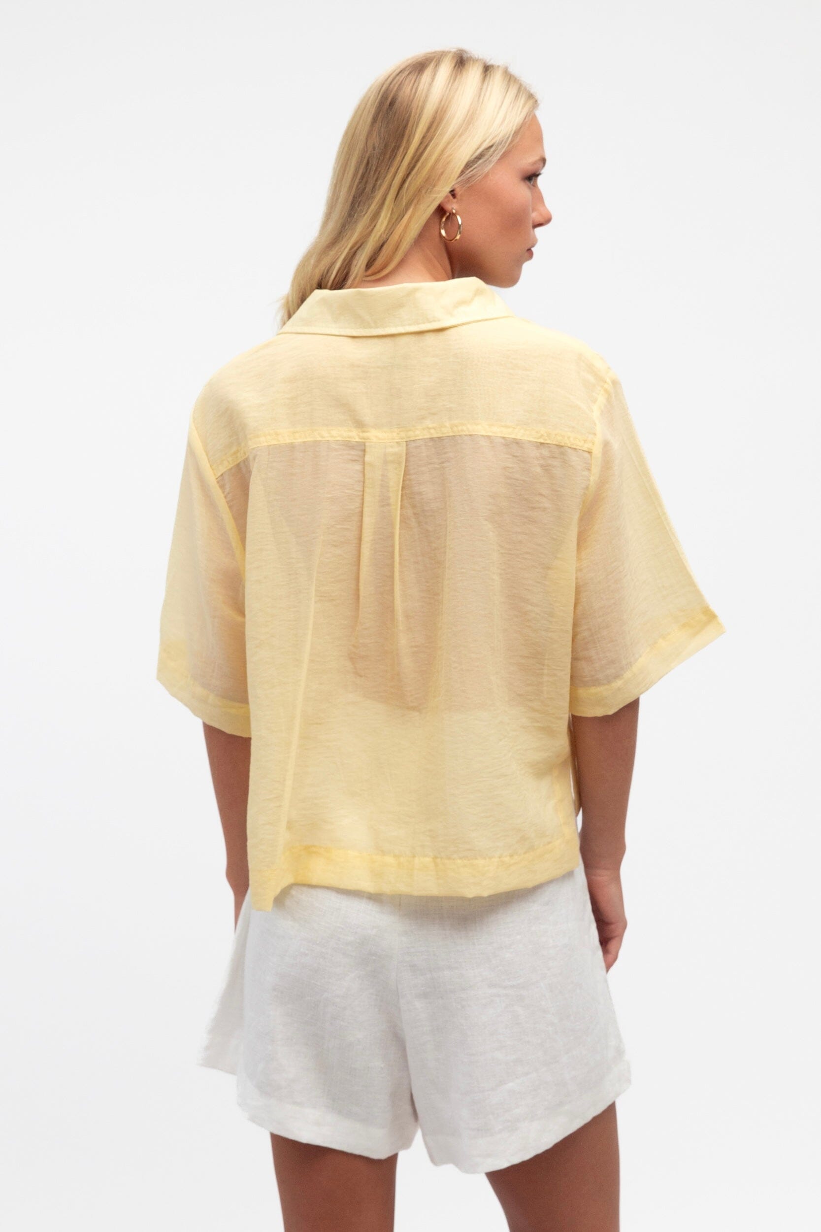 WHITE CLOSET Lette Shirt TOPS