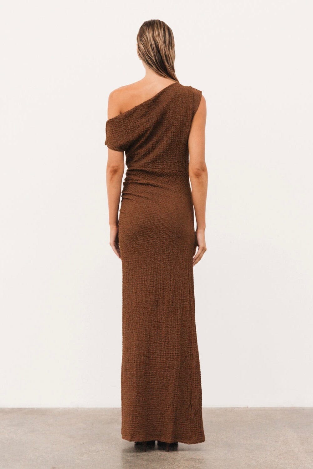 WHITE CLOSET Nadia Maxi Dress - Chocolate DRESSES