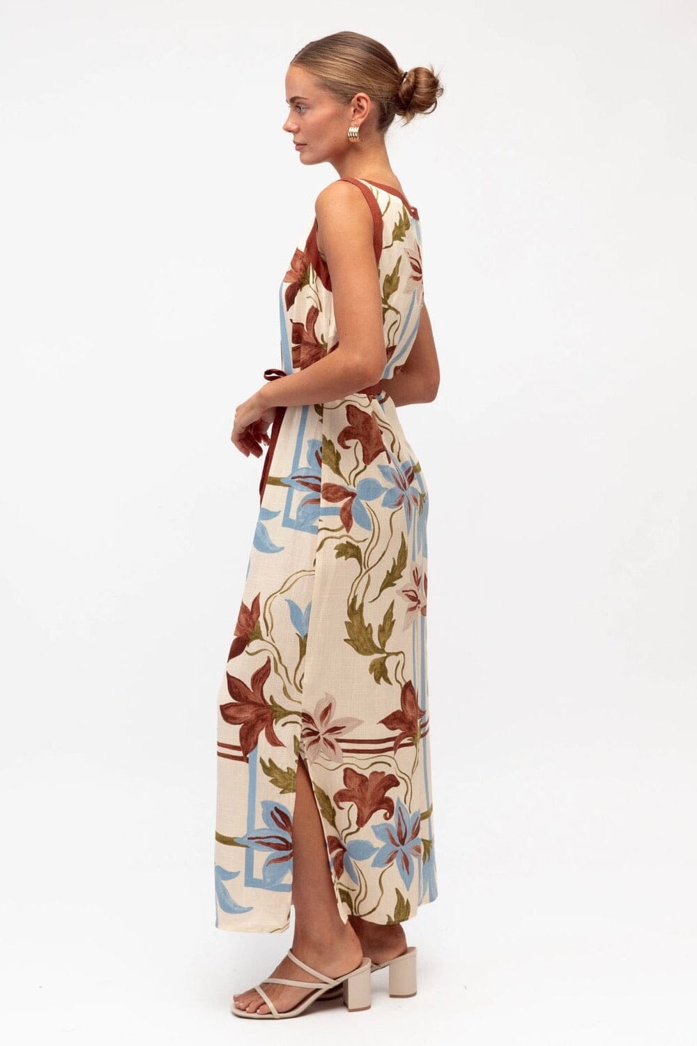 WHITE CLOSET Ophelia Maxi Dress DRESSES