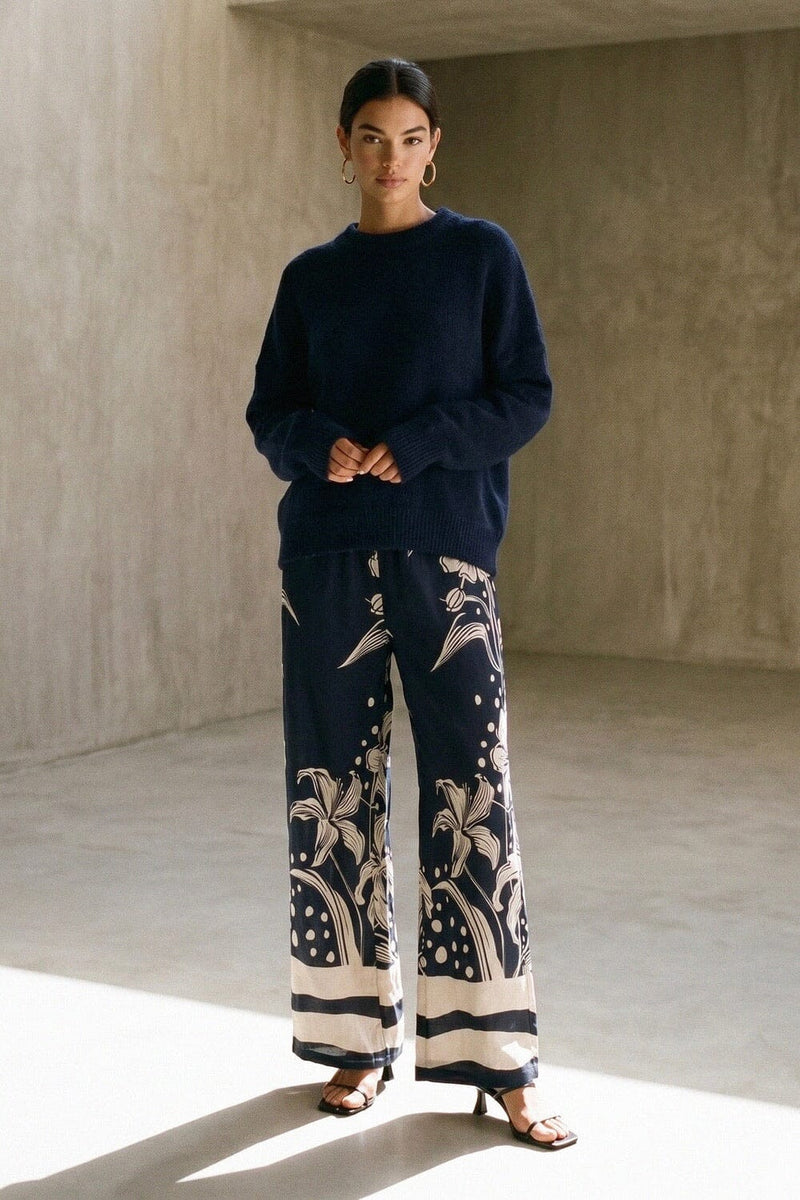 WHITE CLOSET Velvet Petal Pants BOTTOMS