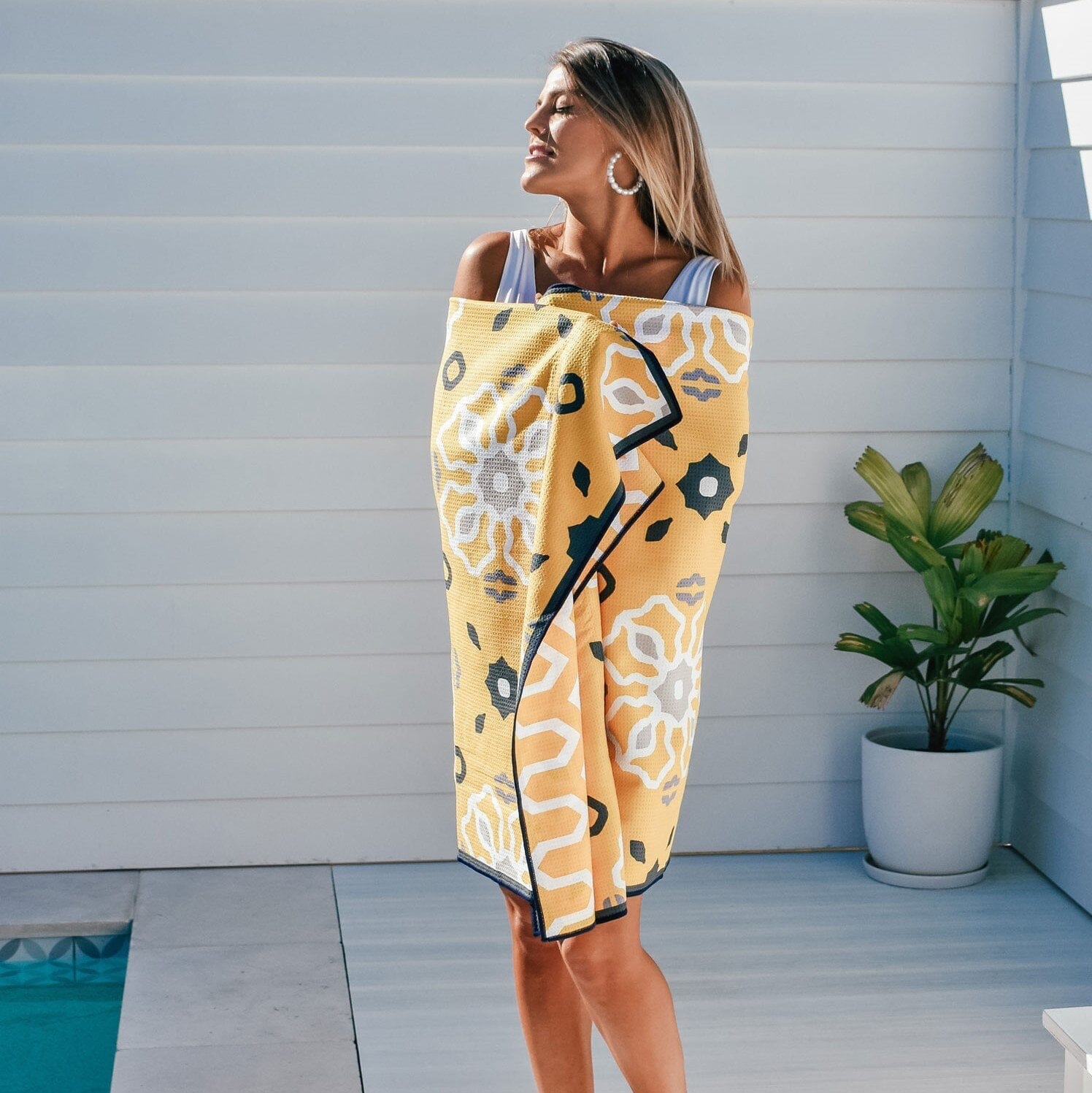 Gold best sale coast towels